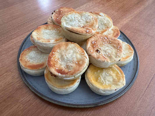 Gourmet Chicken & Mushroom Party Pie Pack