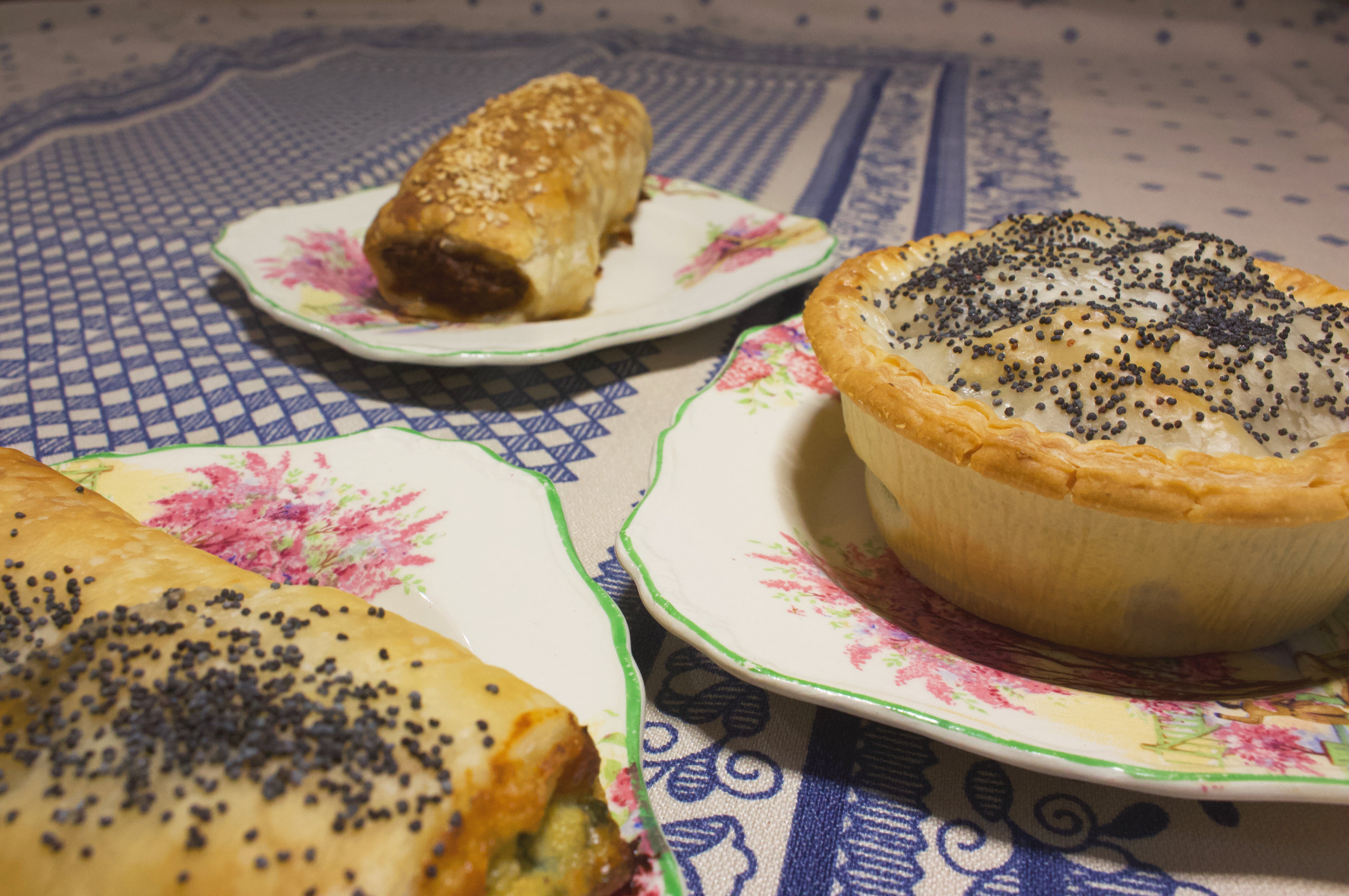 Melbourne Bayside Bakery - Pies, Sausage Rolls, Brownies & More
– Genie's Bakery