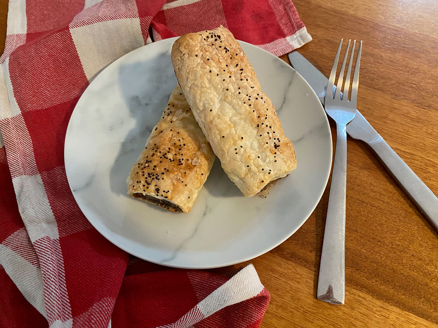 Beef, Bush Tomato and Native Oregano Sausage Roll